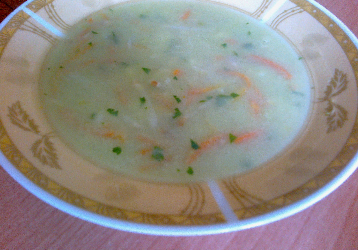 Zupa z groszkiem foto