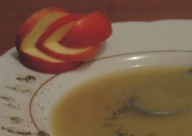 Fotografia przedstawiająca Zupa z jabłkiem