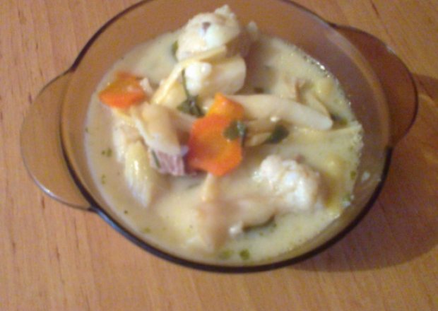 Fotografia przedstawiająca Zupa z kalafiorem i fasolką
