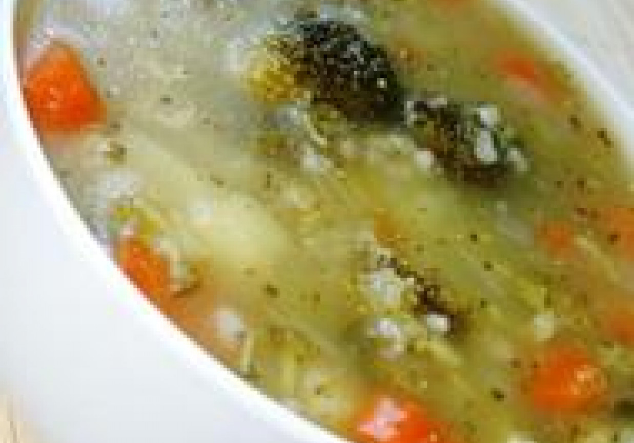 Zupa z kasza i brokułem foto