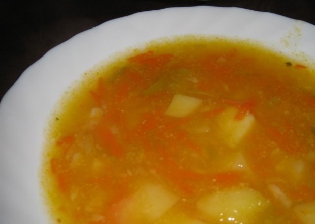 Fotografia przedstawiająca Zupa z kaszą jaglaną