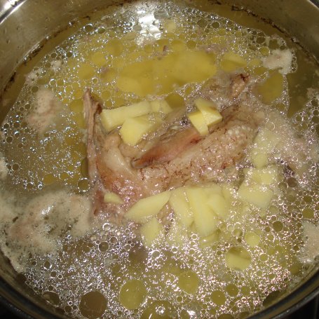 Krok 3 - Zupa z kaszą peczak na wywarze z porcji rosołowej z kaczki foto