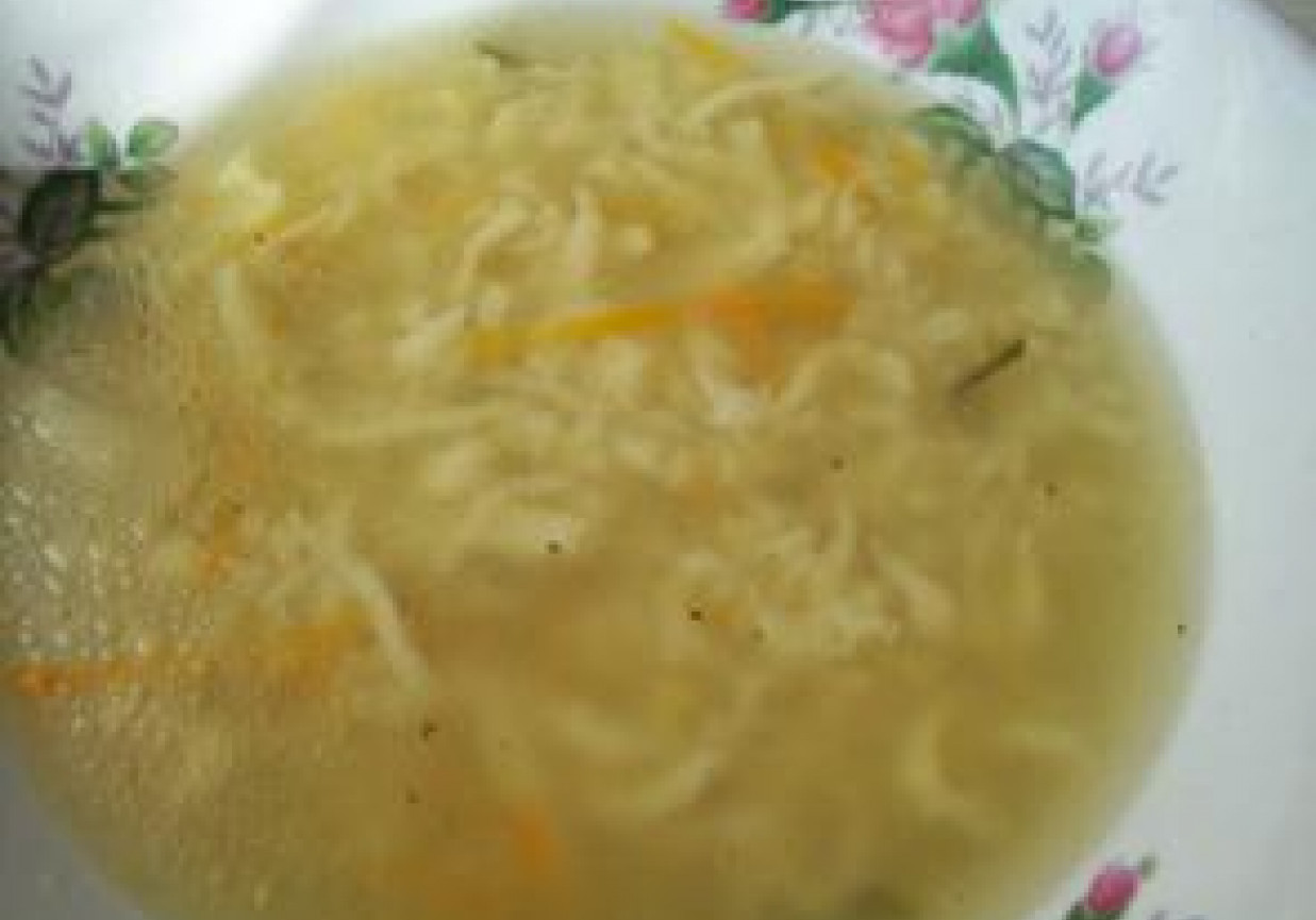 Zupa z kluseczkami lanymi foto
