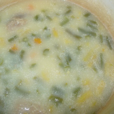Krok 6 - Zupa z kolorową fasolką szparagową i kaszą manną  foto