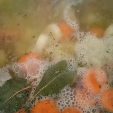 Krok 1 - Zupa z kurek (kurkowa) z ziemniakami i koperkiem foto