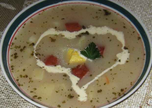 Fotografia przedstawiająca Zupa z majerankiem