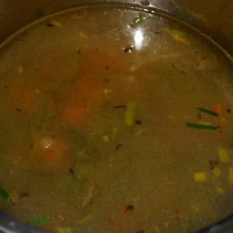 Krok 3 - Zupa z marynowanymi buraczkami i kukurydzą foto