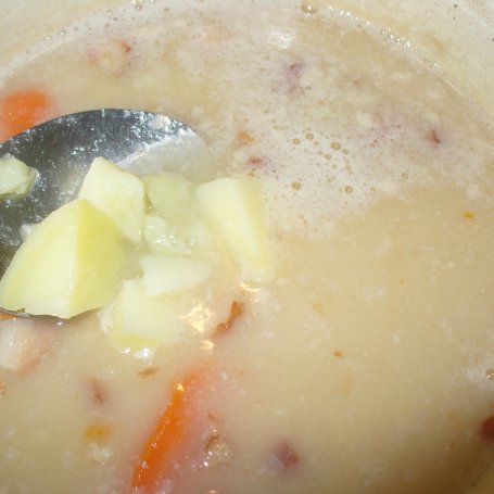 Krok 5 - Zupa  z młodą fasolą i ziemniakami foto