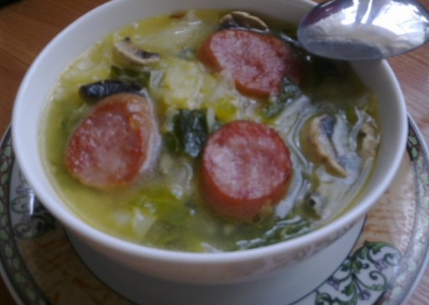 Fotografia przedstawiająca Zupa z młodej kapusty