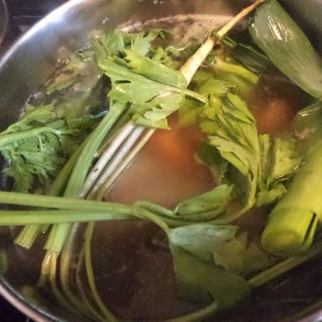 Krok 4 - Zupa z młodymi warzywami i zieloną soczewicą :) foto