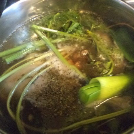 Krok 5 - Zupa z młodymi warzywami i zieloną soczewicą :) foto