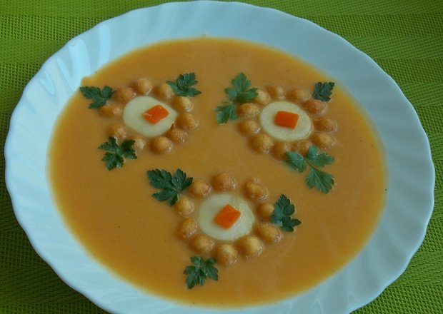 Fotografia przedstawiająca Zupa z pieczonego selera