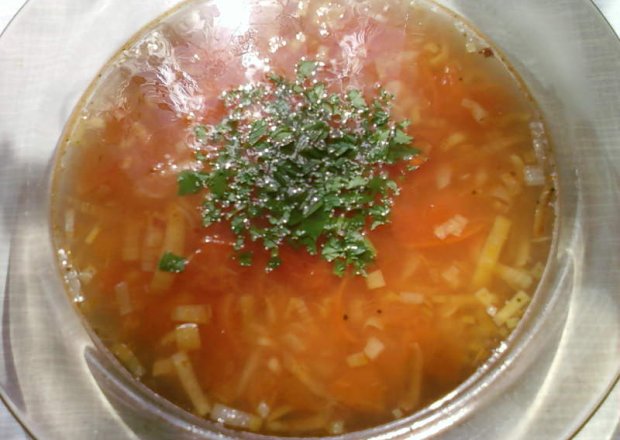 Fotografia przedstawiająca Zupa z pomidorami i porem