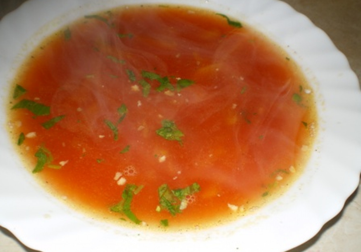Zupa z pomidorów i żółtej papryki foto