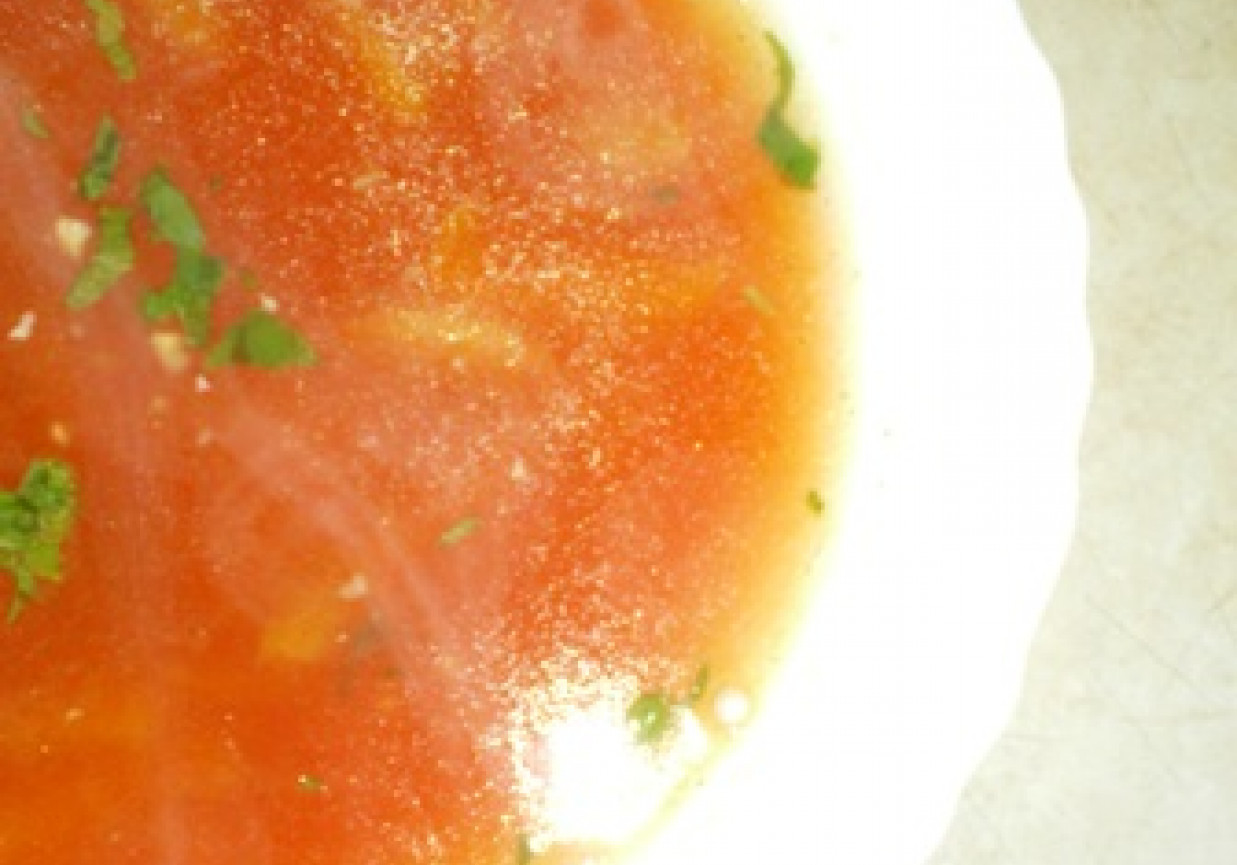 Zupa z pomidorów i żółtej papryki foto