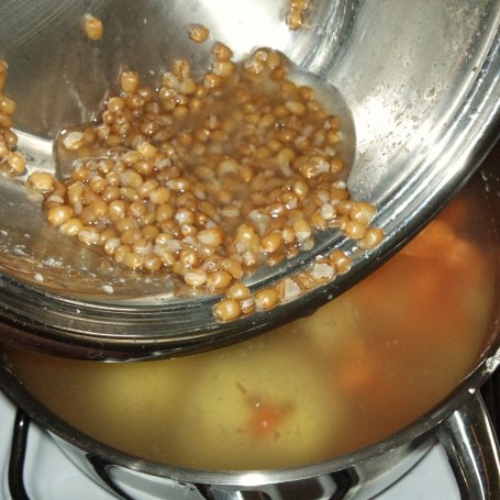 Krok 4 - Zupa z pszenicą, soczewicą i kaszą jaglaną foto