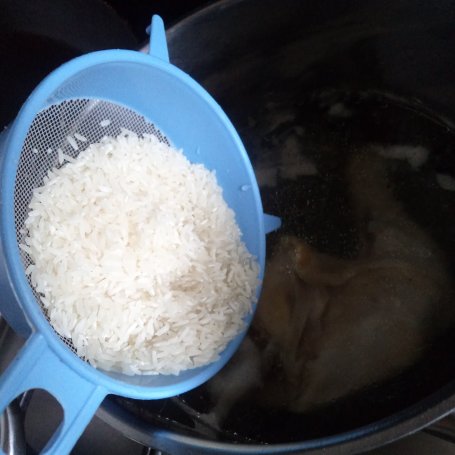 Krok 2 - Zupa z ryżem Basmati -brokułem i cukiną :) foto