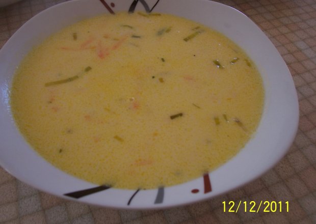 Fotografia przedstawiająca Zupa z serkami topionymi