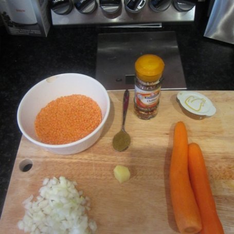 Krok 1 - Zupa z soczewicy z marchewka foto