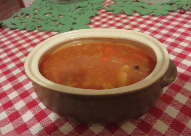Fotografia przedstawiająca zupa z soczewicy