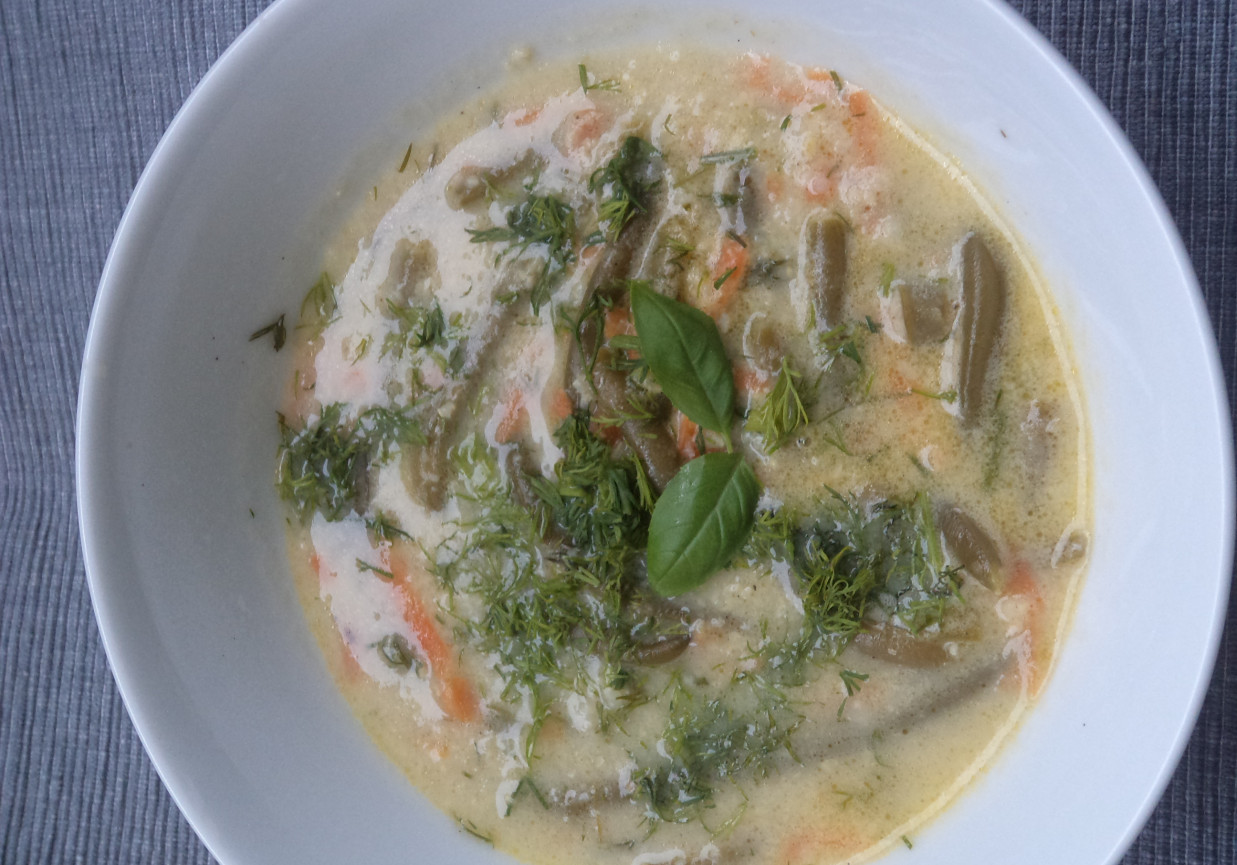 Zupa z zieloną fasolką, koperkiem  i kaszą kus-kus  :) foto