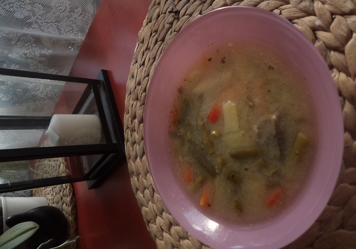 Zupa z zieloną fasolką , pieczarkami i papryką - z dodatkiem jogurtu naturalnego :) foto