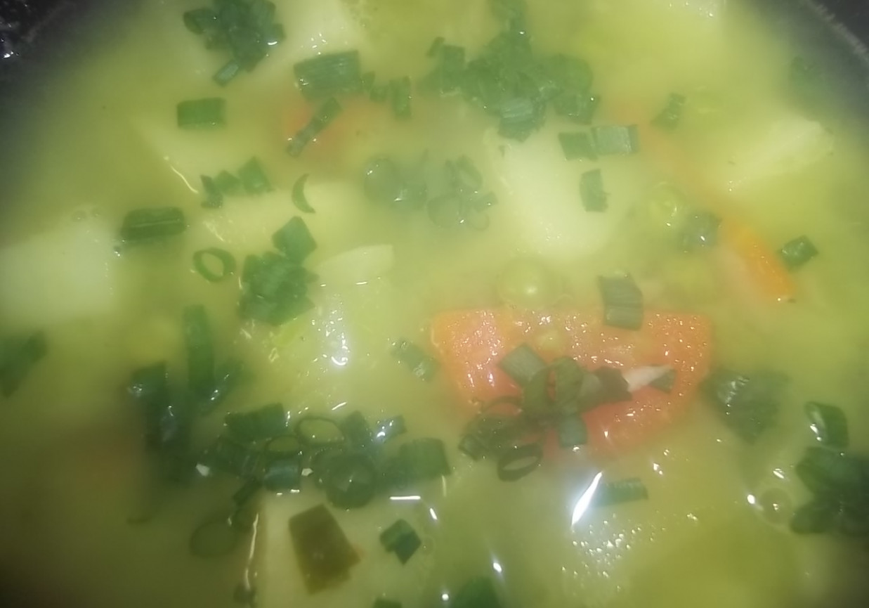 Zupa z zielonego groszku foto