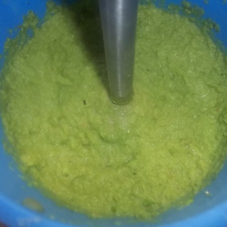 Krok 5 - Zupa z zielonego groszku foto