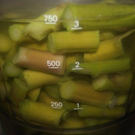 Krok 6 - Zupa z zielonych szparagów z ziemniakami foto