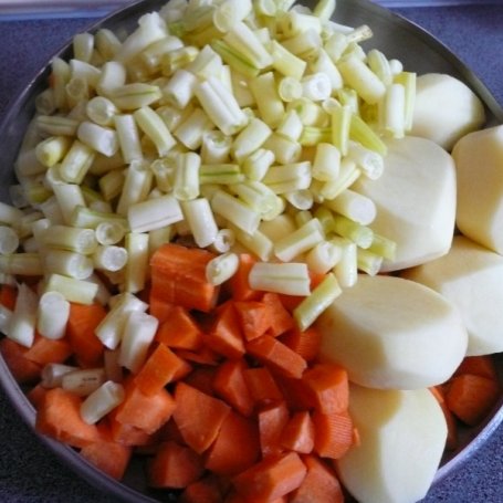 Krok 1 - zupa z żółtą fasolką foto