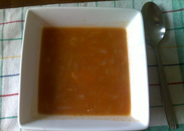 Fotografia przedstawiająca Zupa ze świeżej kapusty