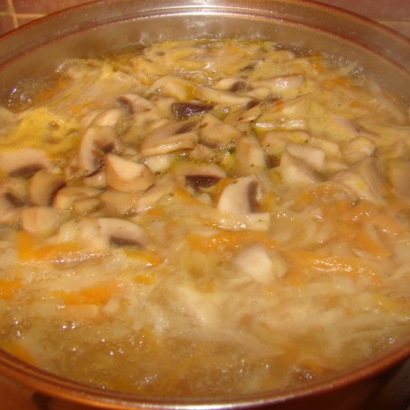 Krok 5 - Zupa ziemniaczana z cukinią i pieczarkami foto