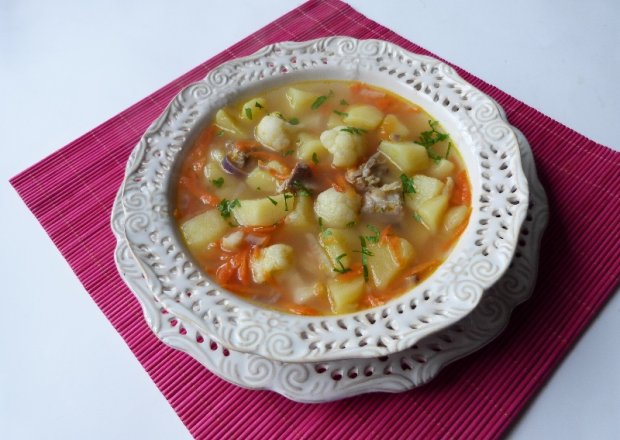 Fotografia przedstawiająca Zupa ziemniaczana z kalafiorem