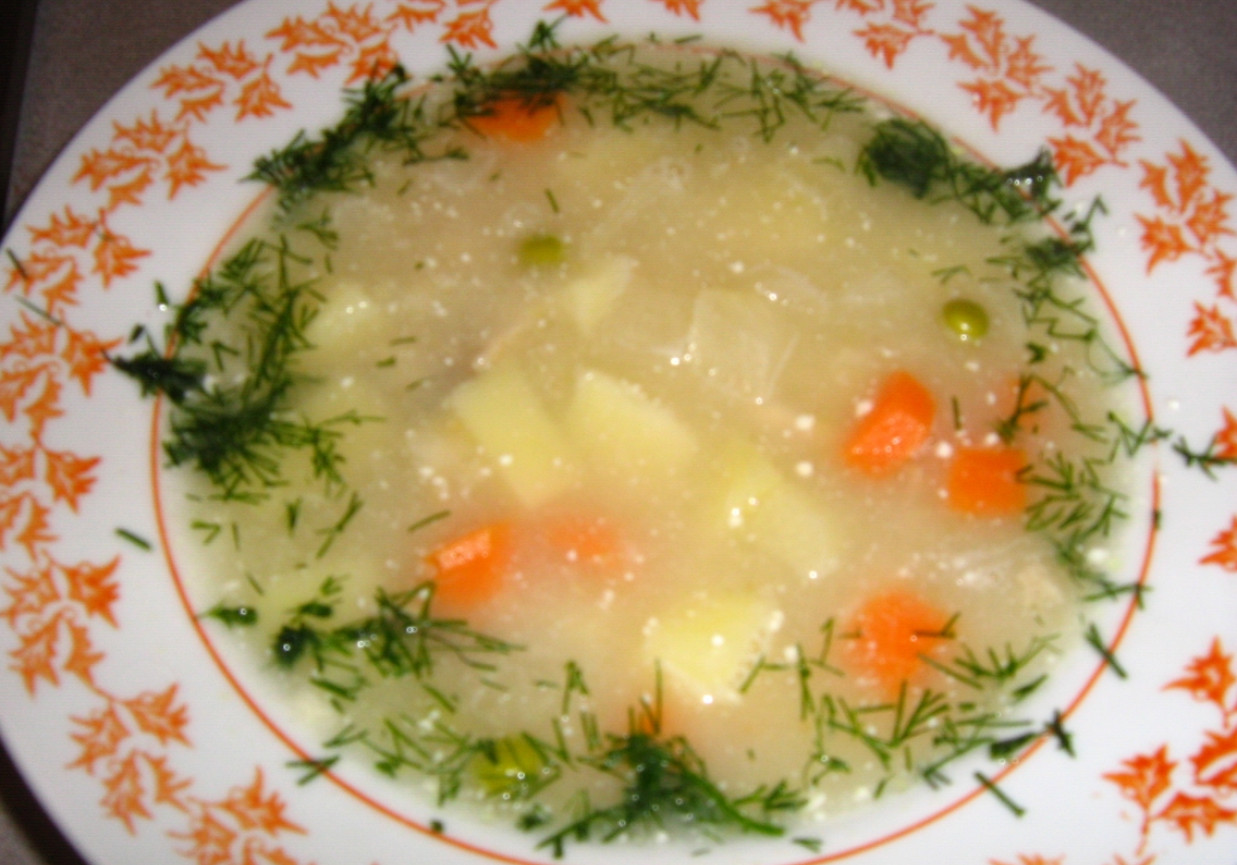 Zupa ziemniaczana z kalarepką foto