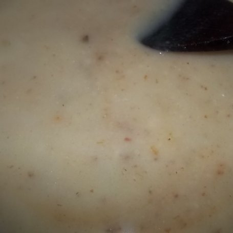 Krok 5 - Zupa ziemniaczana z majerankiem i kiełbasą foto