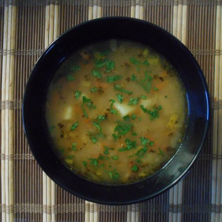 Krok 10 - Zupa ziemniaczana z majerankiem foto