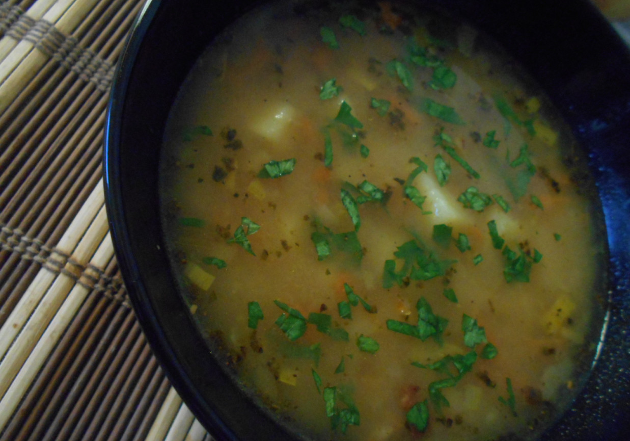 Zupa ziemniaczana z majerankiem foto