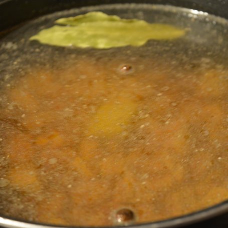 Krok 2 - Zupa ziemniaczana z mięsem foto