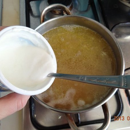 Krok 4 - Zupa ziemniaczana z nutą chrzanową foto