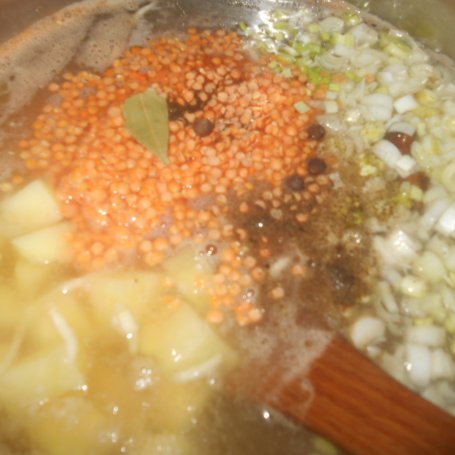 Krok 4 - Zupa ziemniaczana z soczewicą foto