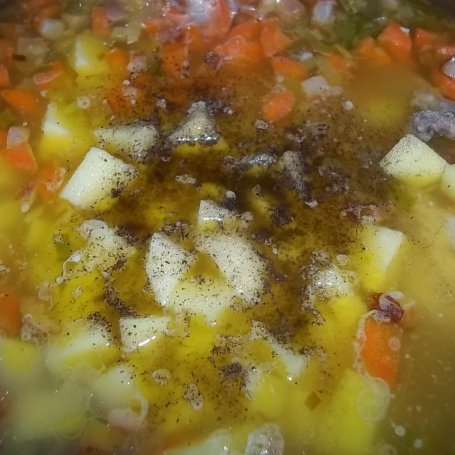 Krok 7 - Zupa ziemniaczana z wędzoną nutą foto