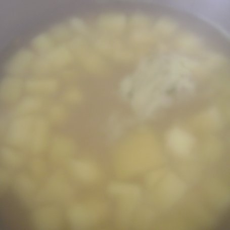 Krok 1 - Zupa ziemniaczano-porowa z papryką foto