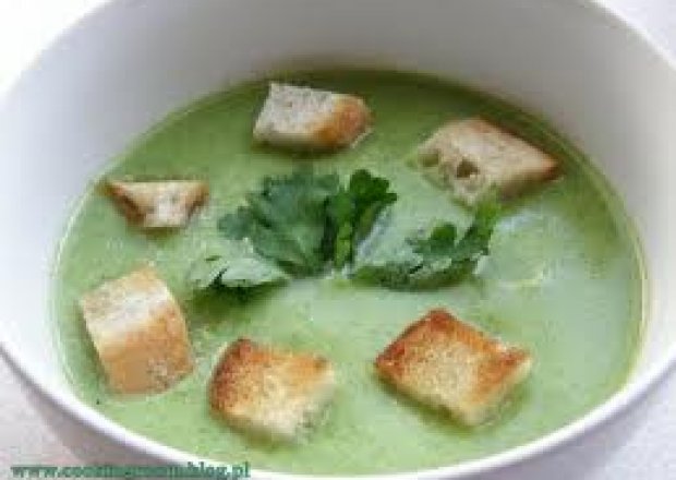 Fotografia przedstawiająca Zupa-krem brokułowa