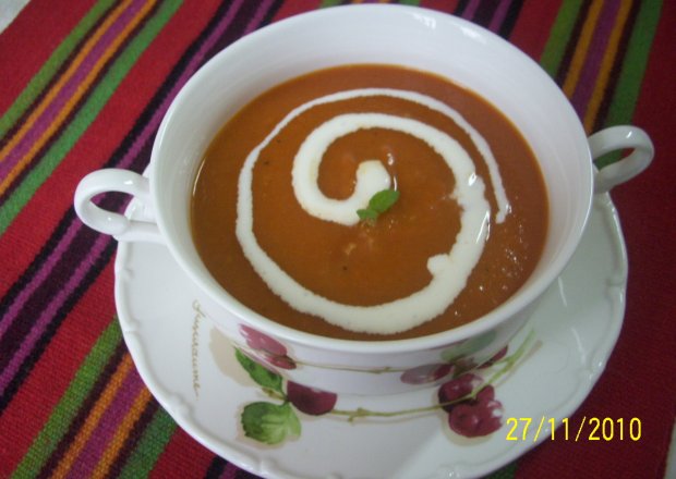 Fotografia przedstawiająca Zupa-krem paprykowy