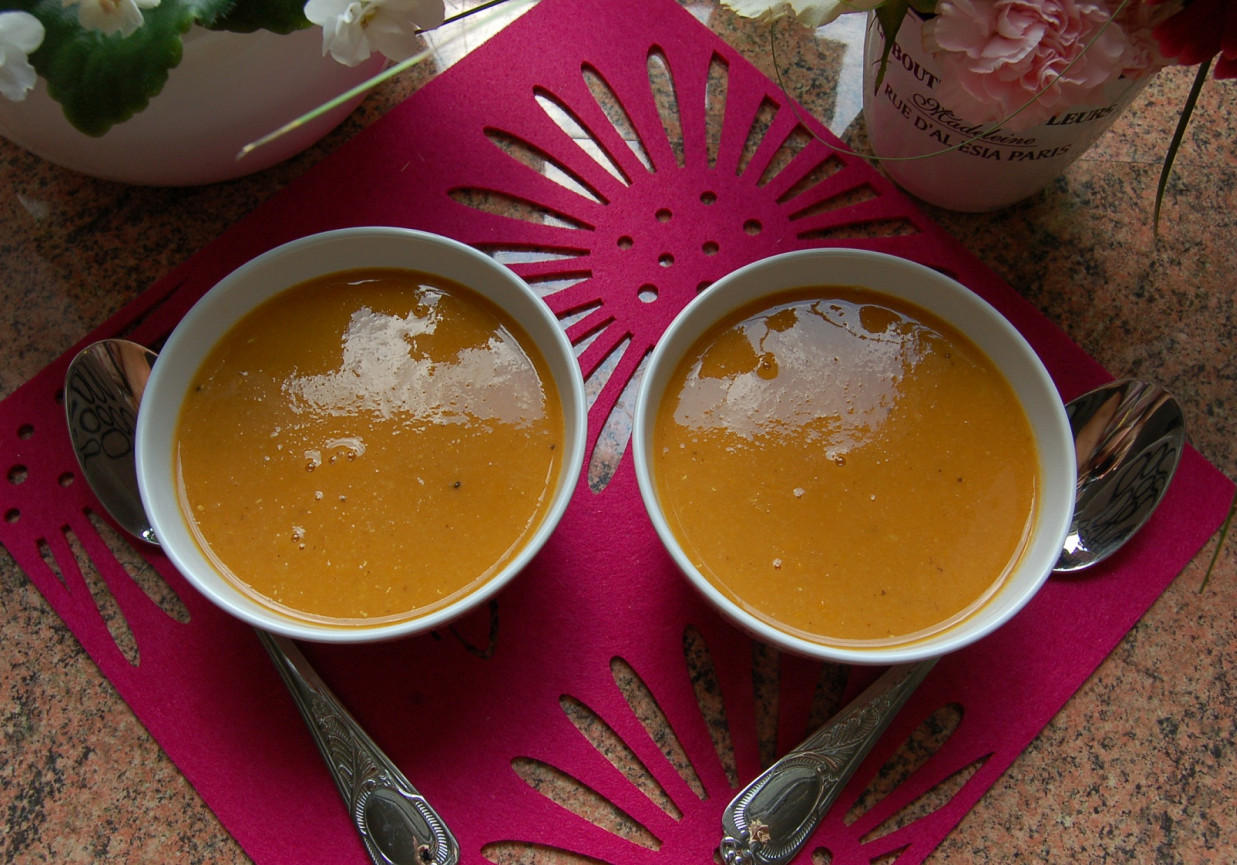zupa-krem z czerwonej soczewicy foto