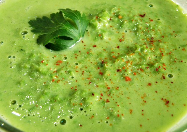 Fotografia przedstawiająca Zupa-krem z zielonego groszku