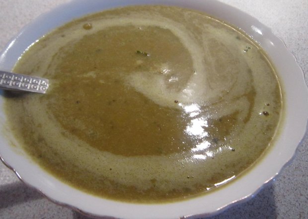 Fotografia przedstawiająca Zupa-krem z zielonej soczewicy
