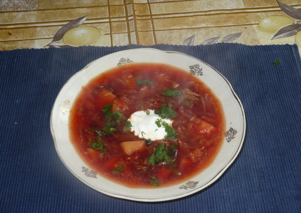 Fotografia przedstawiająca zupa,,przegląd ogródka\'\'