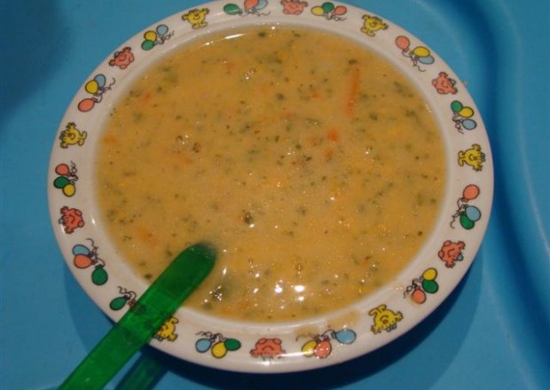 Fotografia przedstawiająca zupka dla maluszka