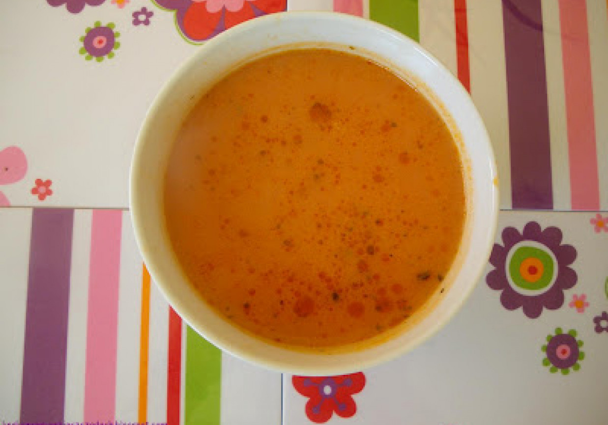 Zupka pomidorowa z ryżem foto